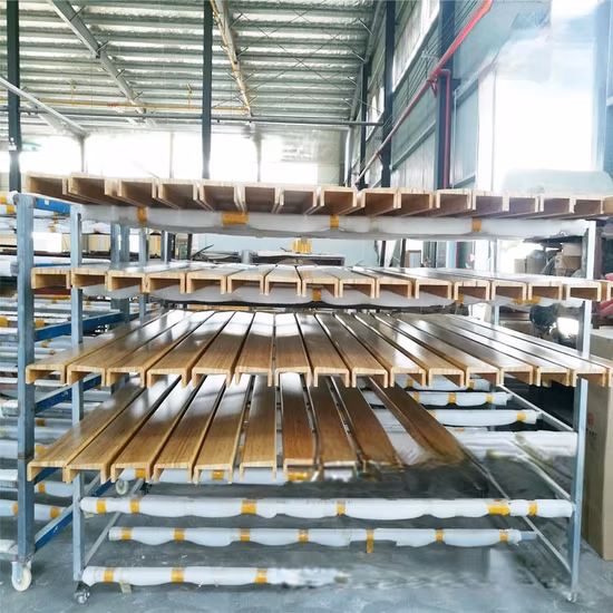 Перила из массива бамбука для внутренних и наружных лестниц.